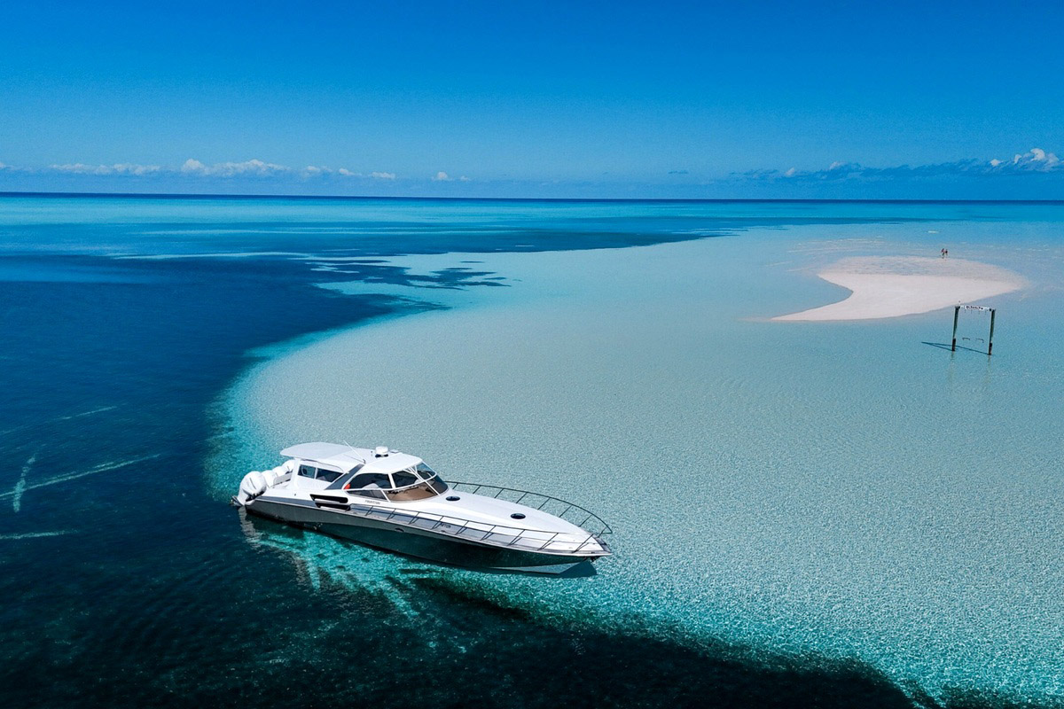 Boat tours and island excursions with Uncle Rob's Great Adventures in Spanish Wells, Eleuthera, The Bahamas